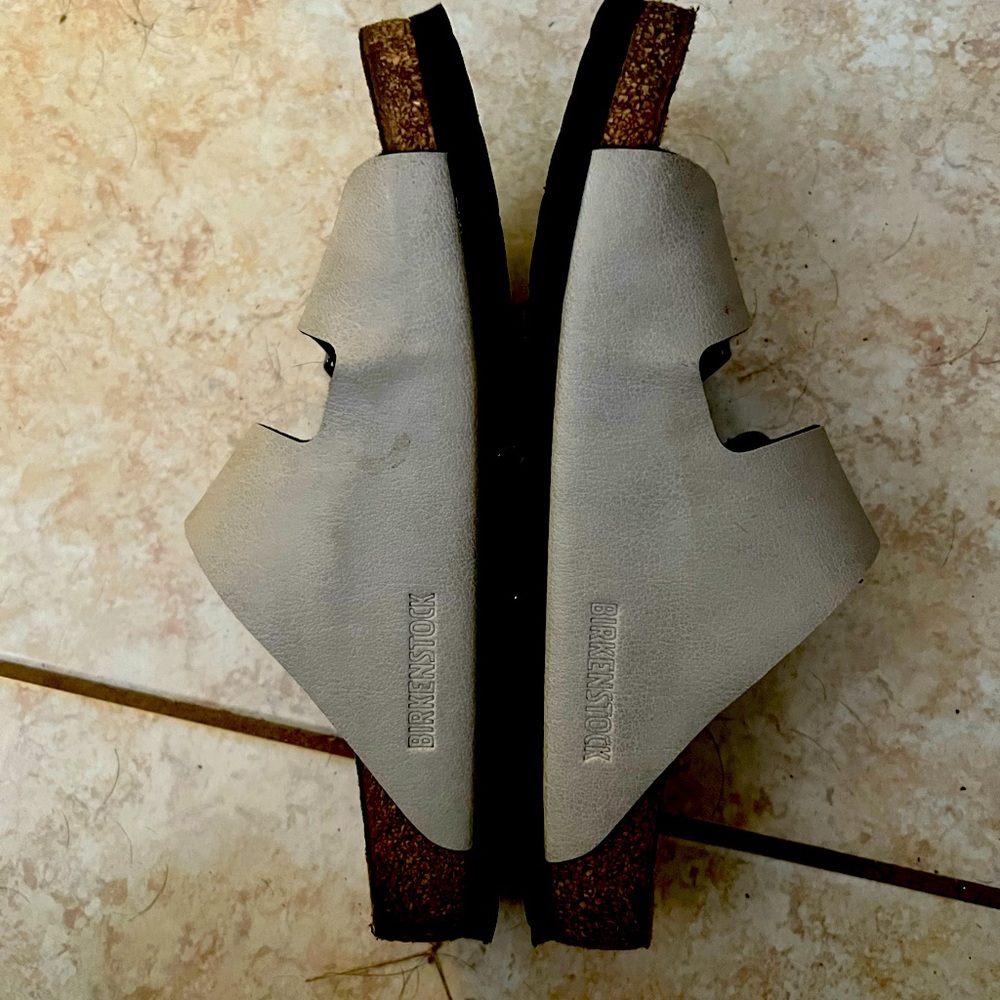 Size 7 tan Birkenstock